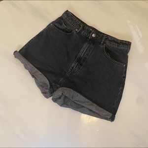 ZARA MOM FIT SHORTS